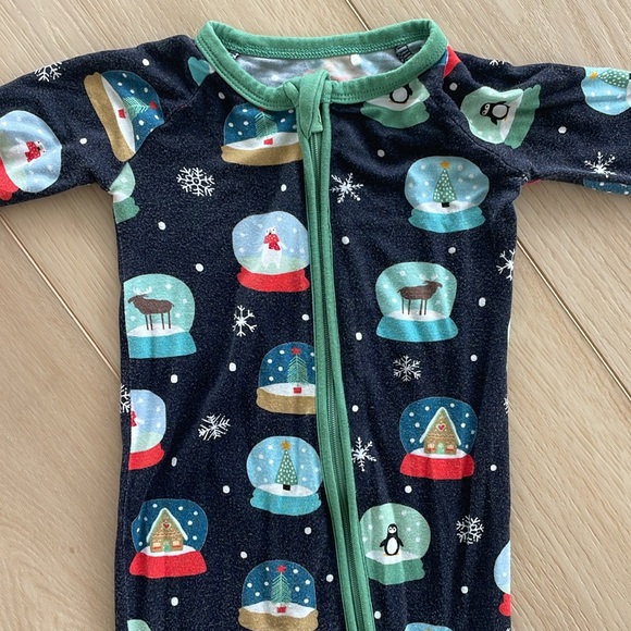 Kiki + Lulu Bamboo Convertible Footie Pajamas Christmas - Picture 2 of 5